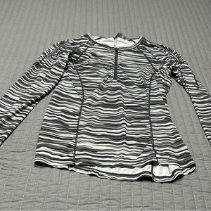 Athleta Black and White Long Sleeve Top